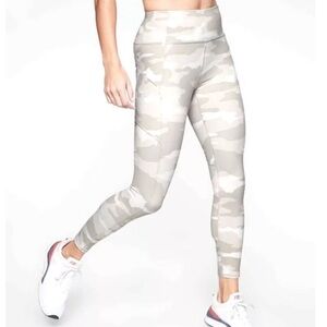 Athleta 7/8 Leggings